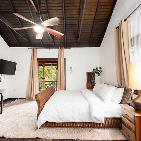 Serendipity Holistic Resort Spa Kingston Bagian luar foto