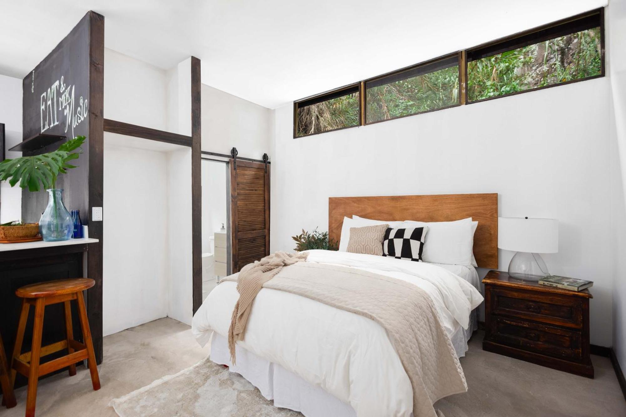 Serendipity Holistic Resort Spa Kingston Bagian luar foto