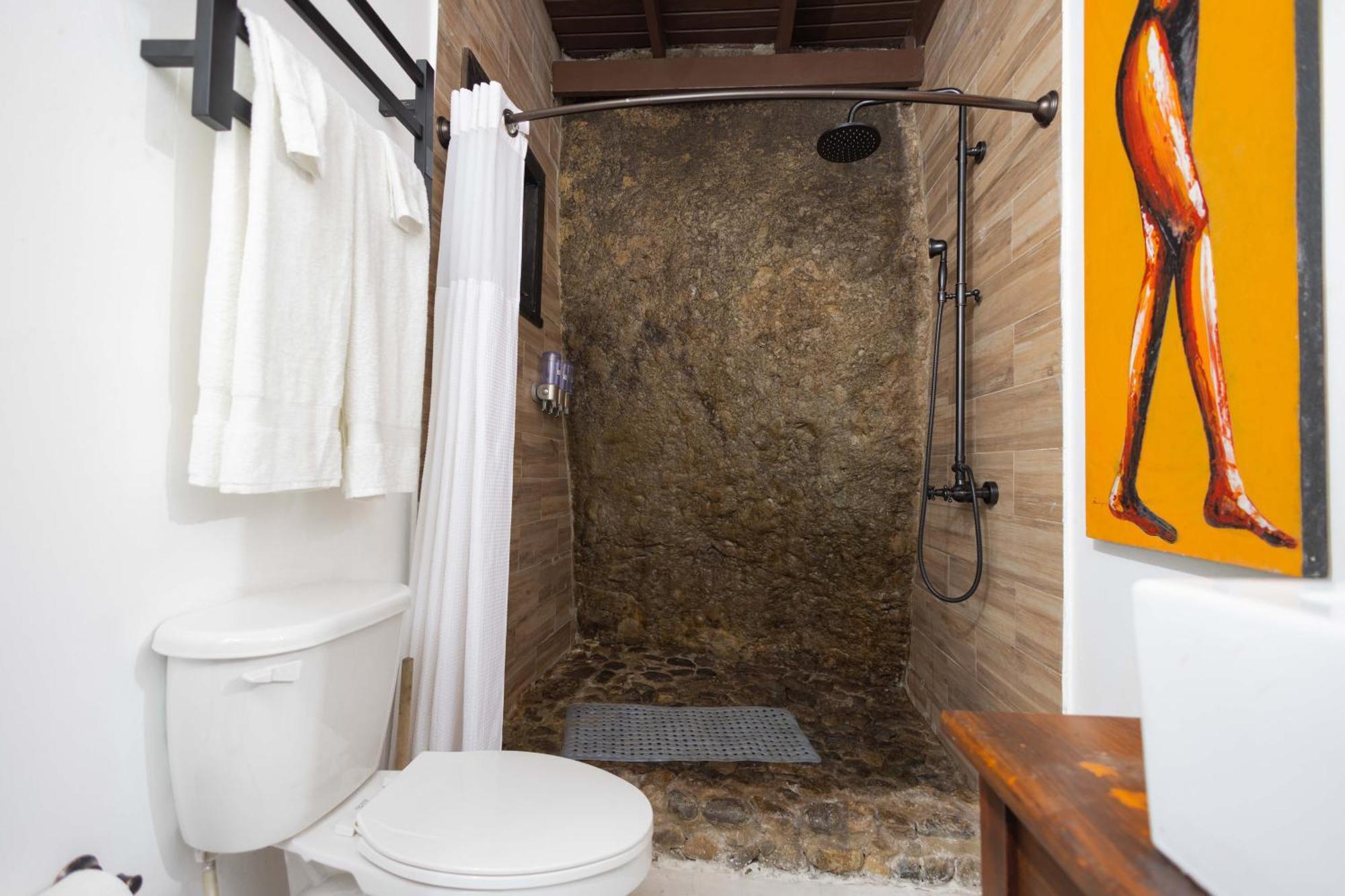 Serendipity Holistic Resort Spa Kingston Bagian luar foto